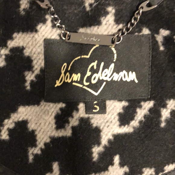 Houndstooth belted coat - Picture 2 of 5